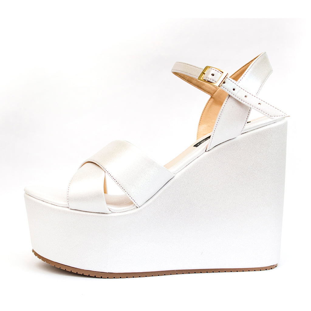 BK-027 NOVIAS